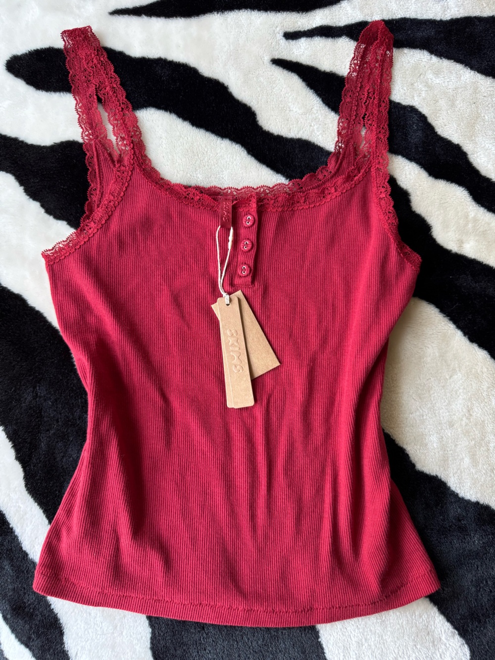 SKIMS Lace-Trim Ribbed Tank - Brick Red